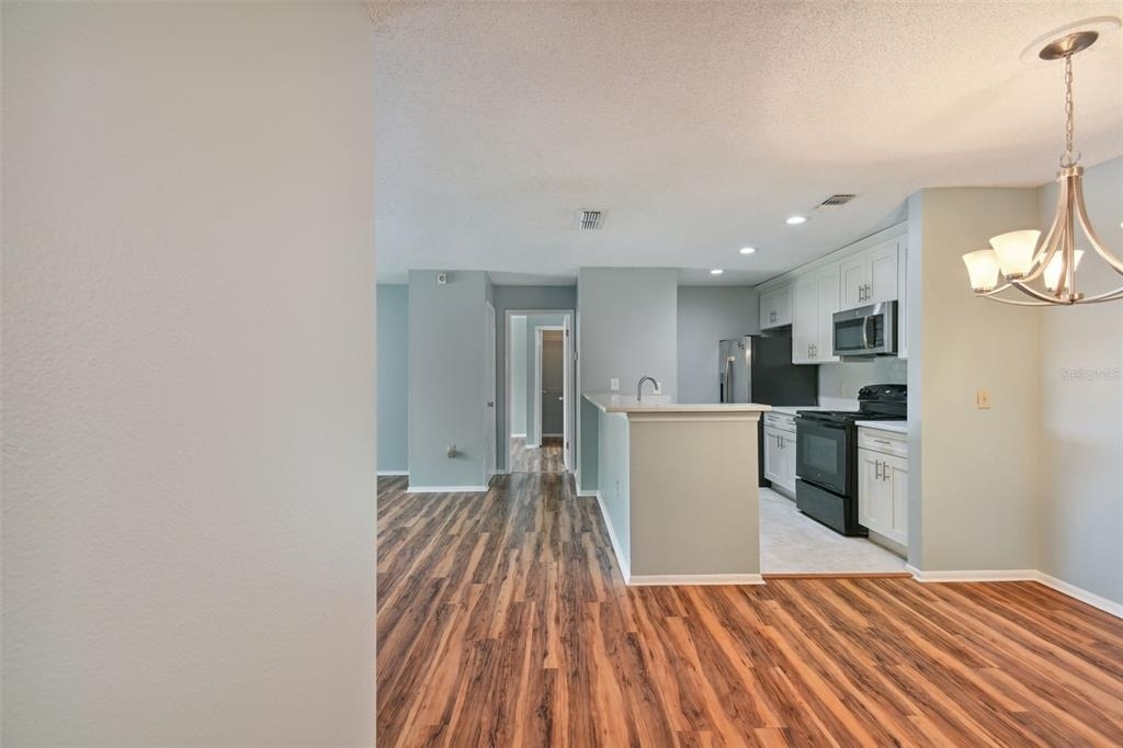 9481 Highland Oak Drive - Photo 5