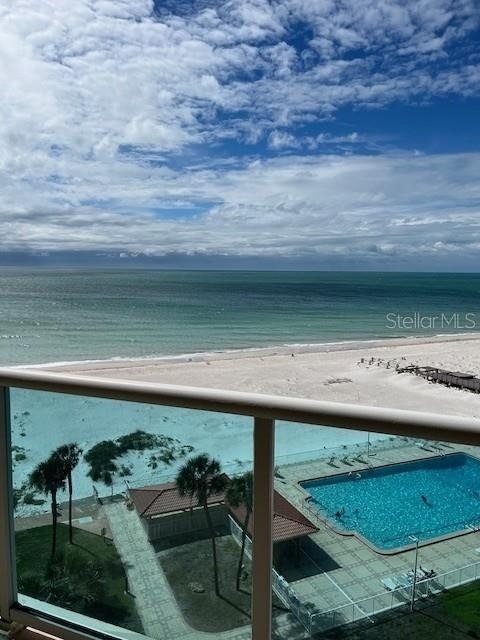 880 Mandalay Avenue - Photo 1