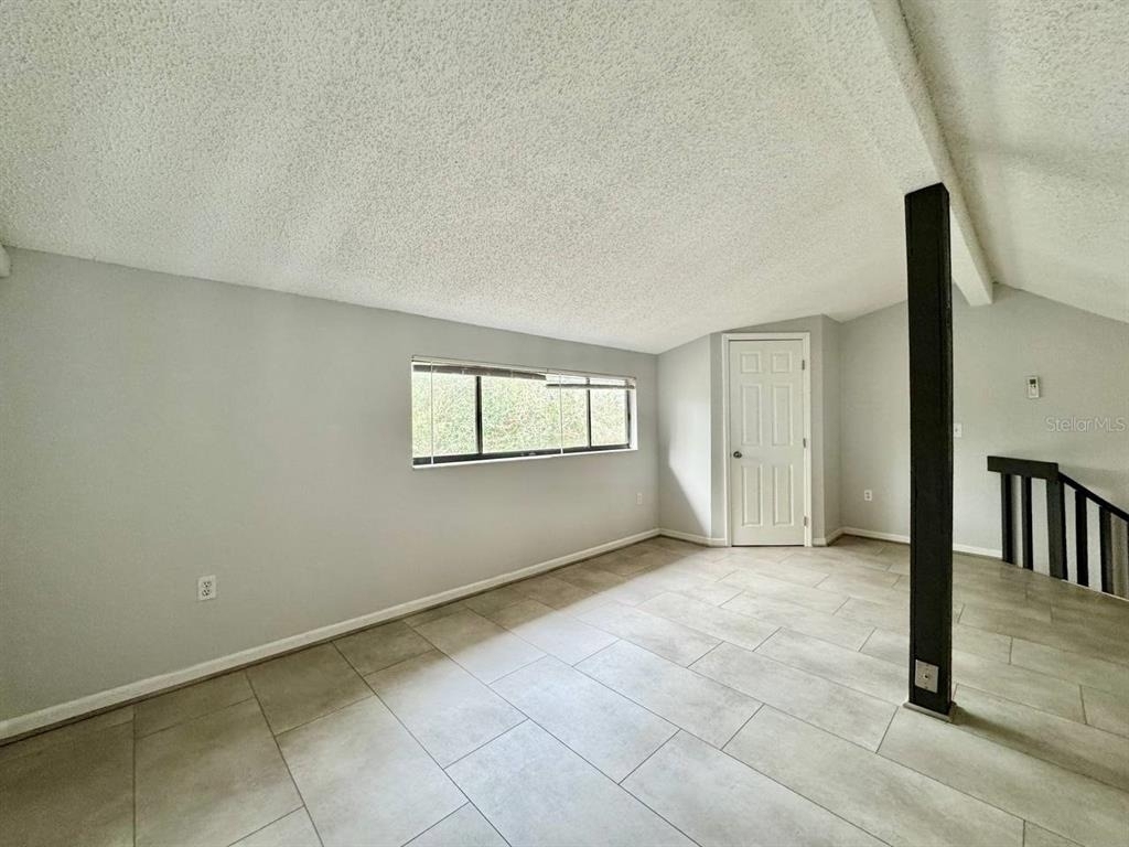 2166 Bradford Street - Photo 10
