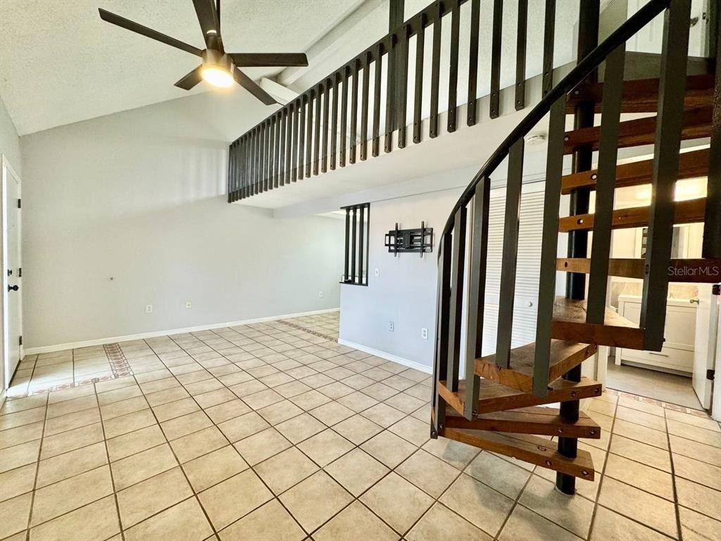 2166 Bradford Street - Photo 3