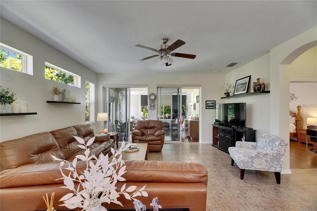 2068 Sifield Greens Way - Photo 4