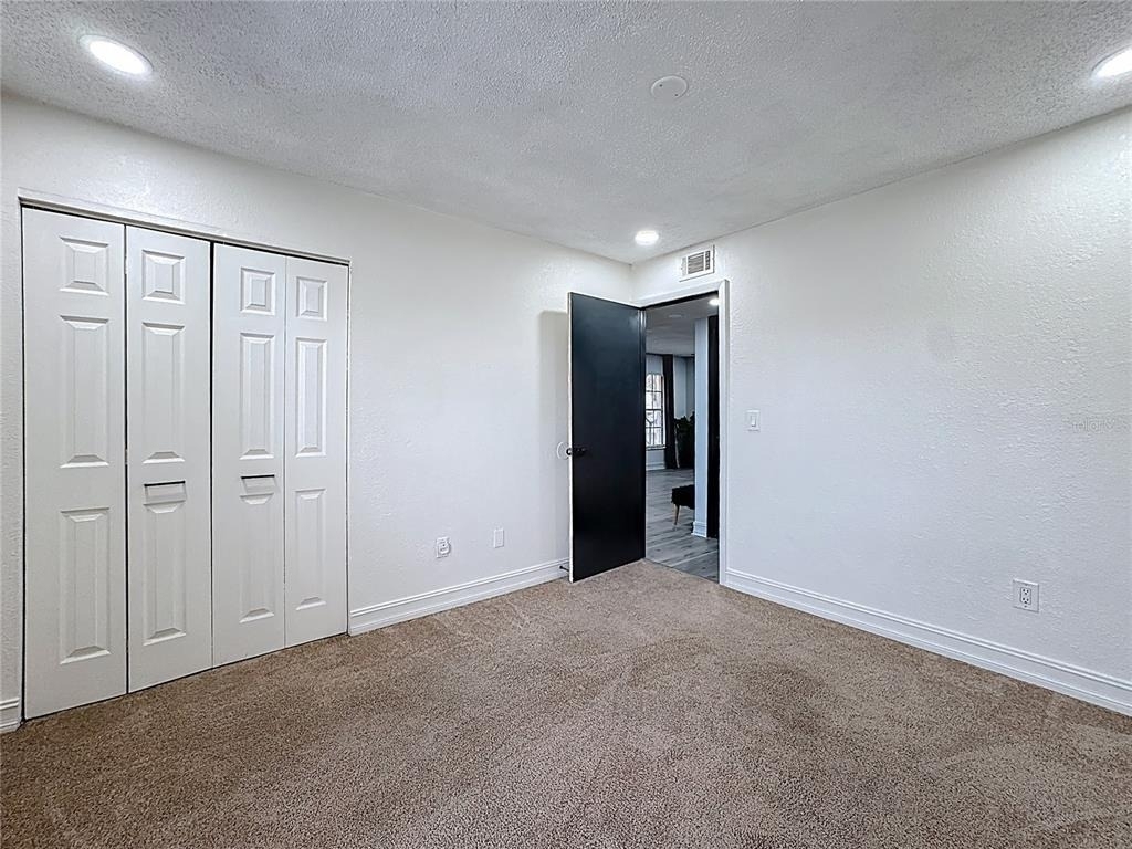 21027 Voyager Boulevard - Photo 13