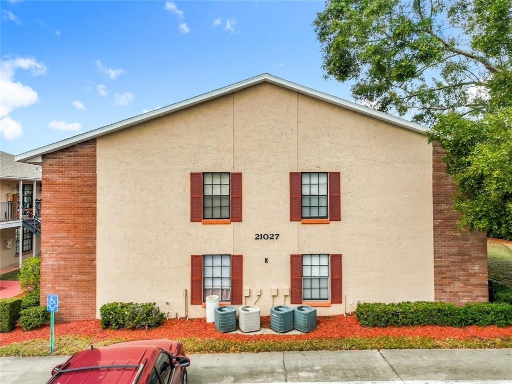 21027 Voyager Boulevard - Photo 19
