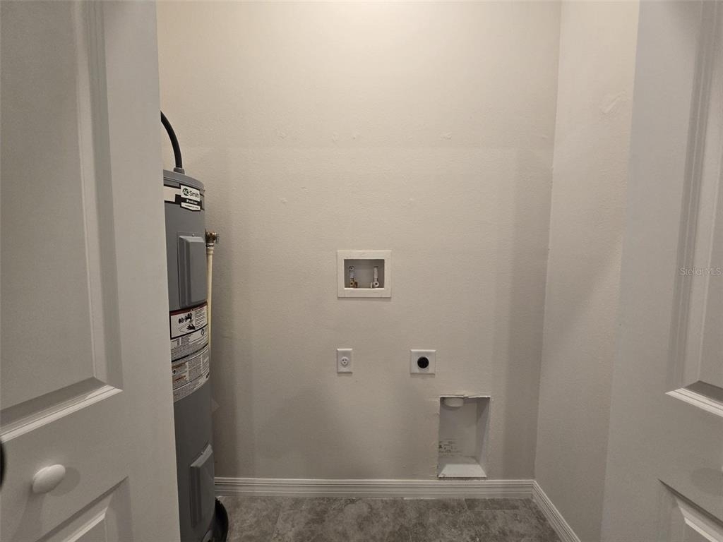 2025 Dunbar St - Photo 6