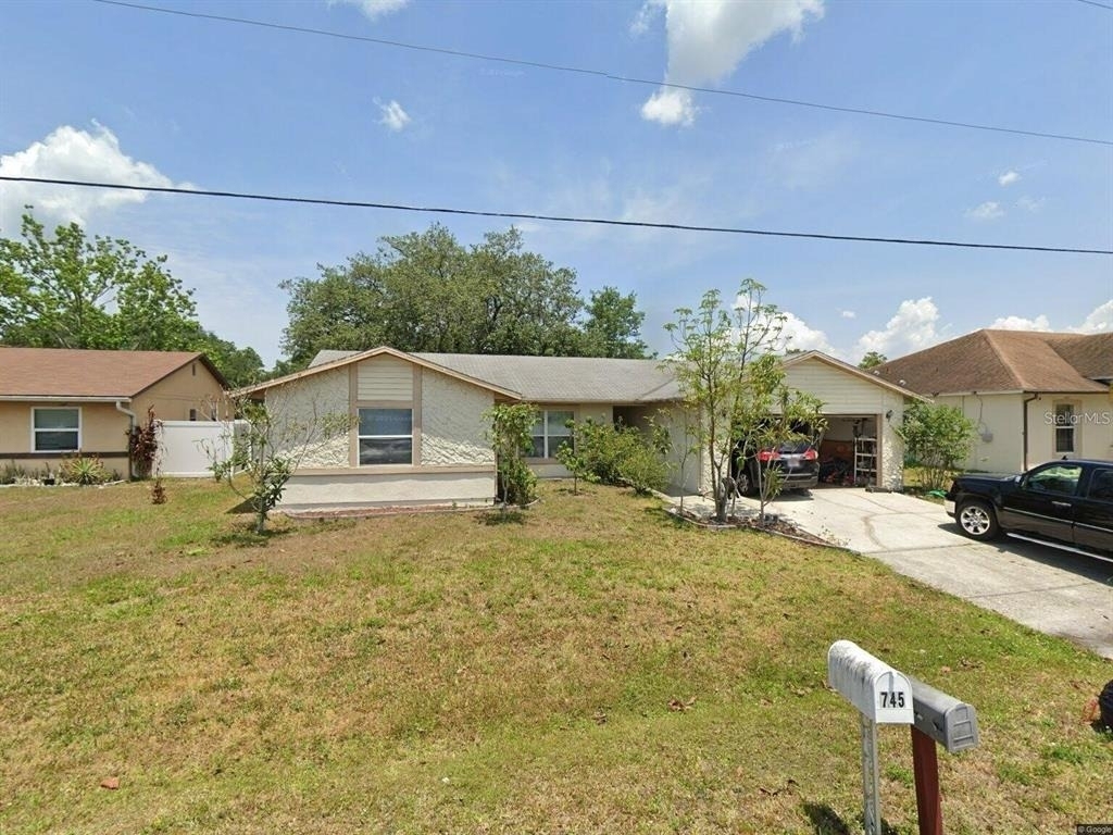 746 Maderia Court - Photo 2