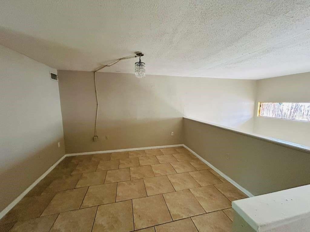 3914 Crayrich Circle - Photo 4