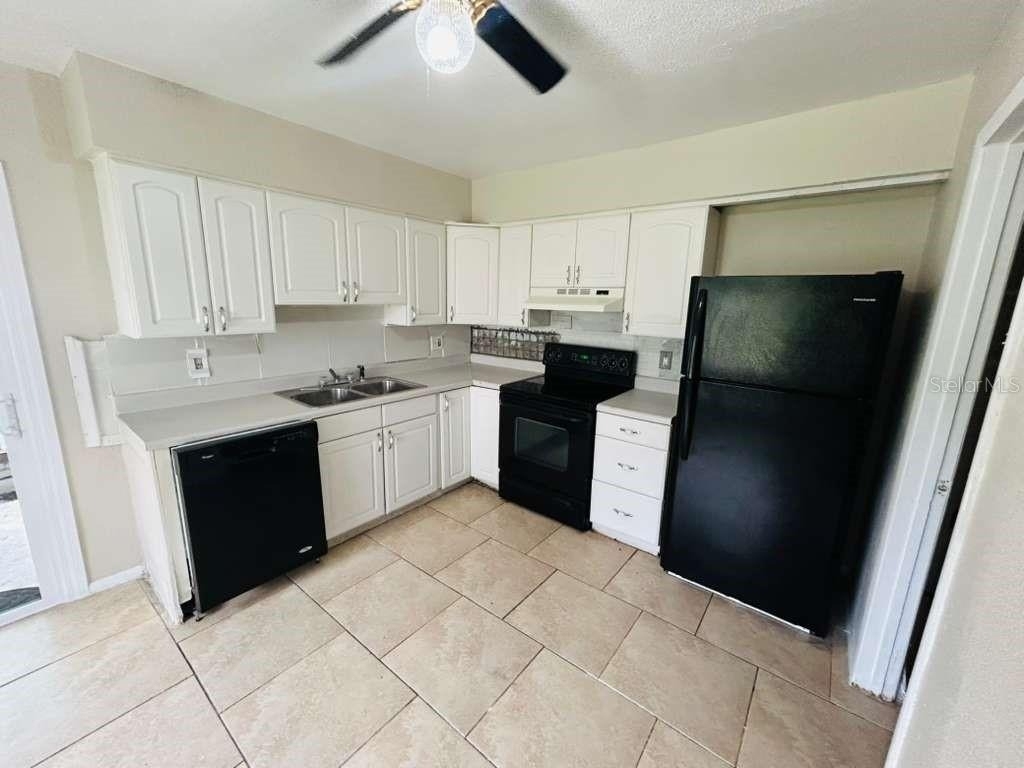 3914 Crayrich Circle - Photo 5