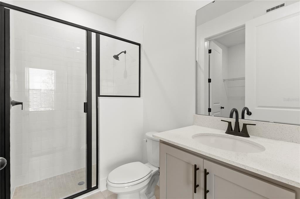 15363 Hamlin Park Drive - Photo 4