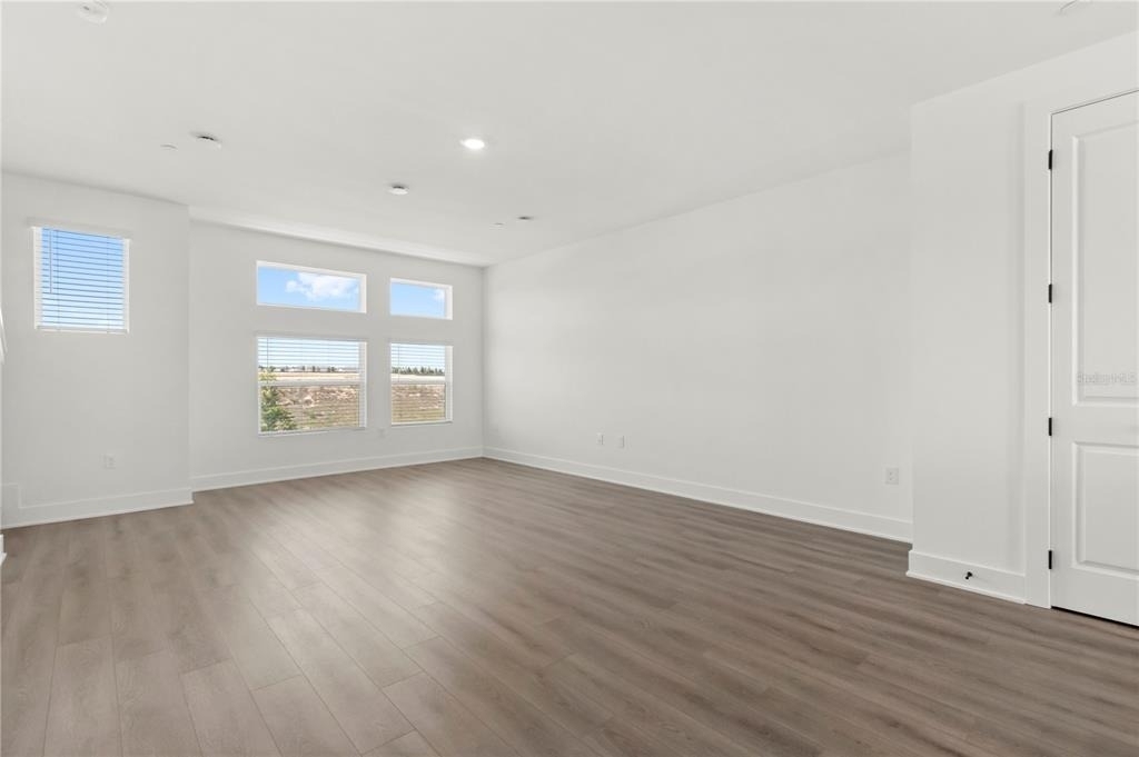 15363 Hamlin Park Drive - Photo 6