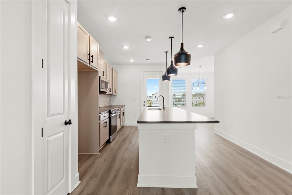 15363 Hamlin Park Drive - Photo 13