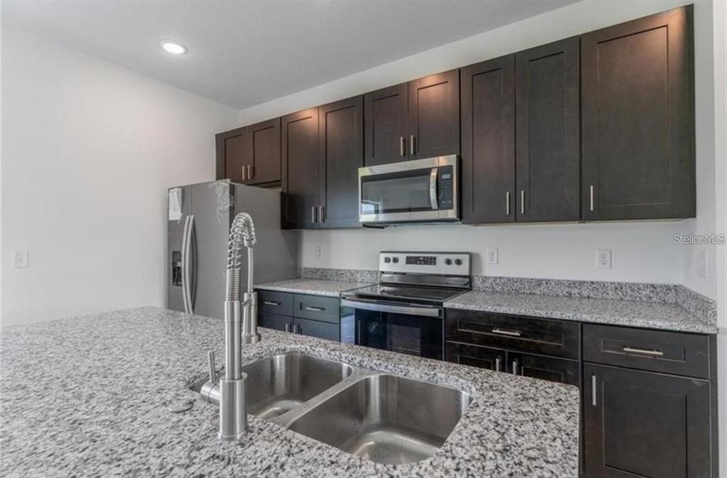 550 Marion Oaks Boulevard - Photo 3