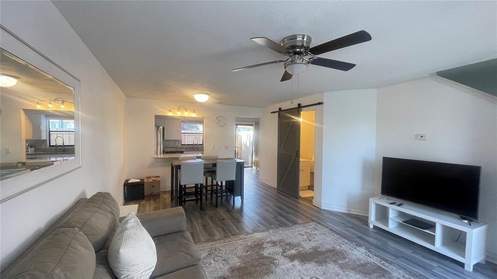 1718 Silver Creek Court - Photo 2