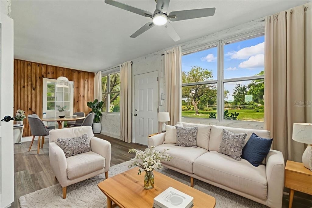 8812 Oakwood Drive - Photo 4