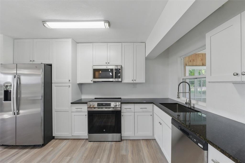 8812 Oakwood Drive - Photo 15