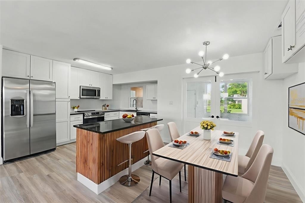 8812 Oakwood Drive - Photo 3