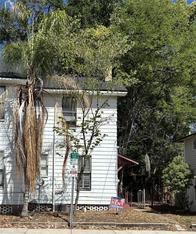 237 Sw 2nd Place - Photo 0