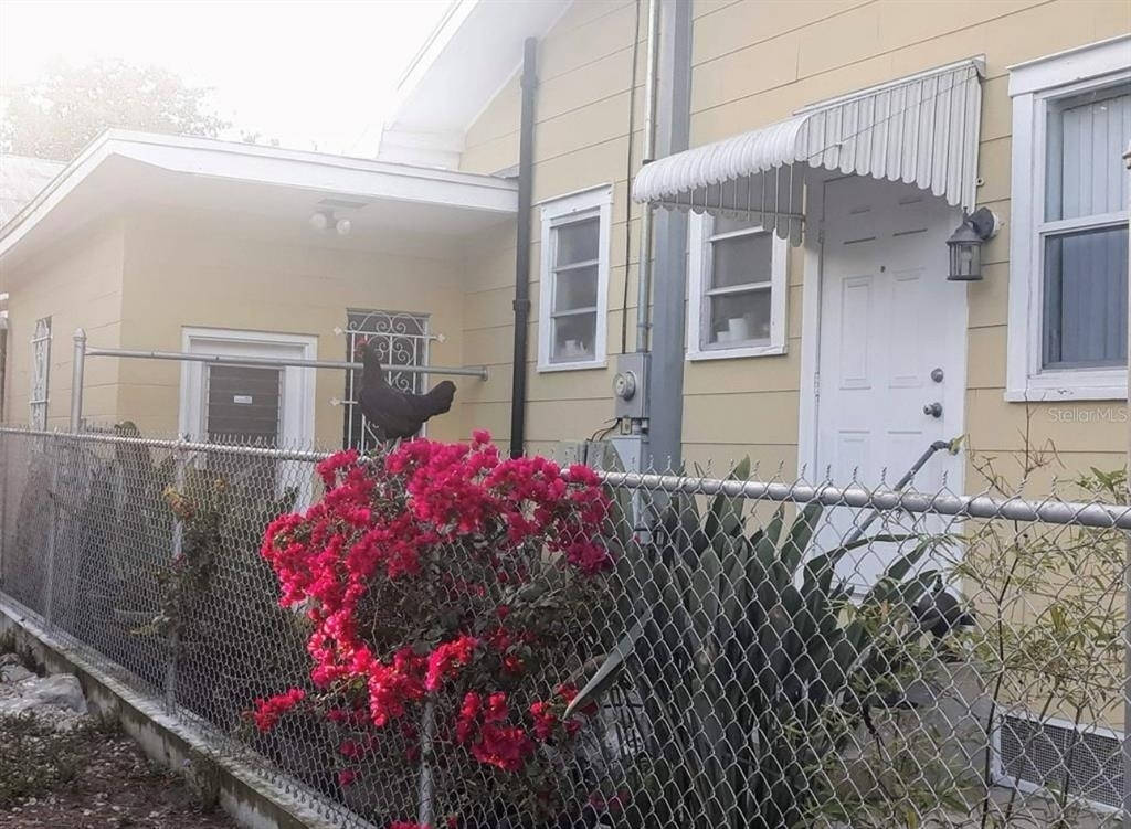 1520 E 21st Ave - Photo 2