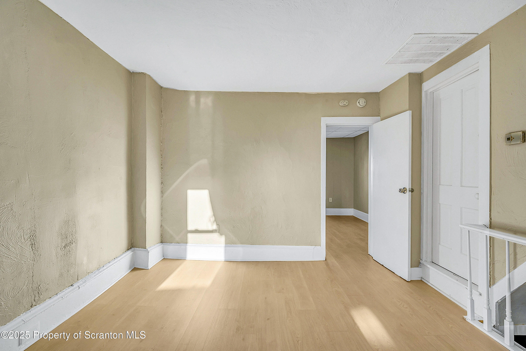 1007 Washburn Street - Photo 7