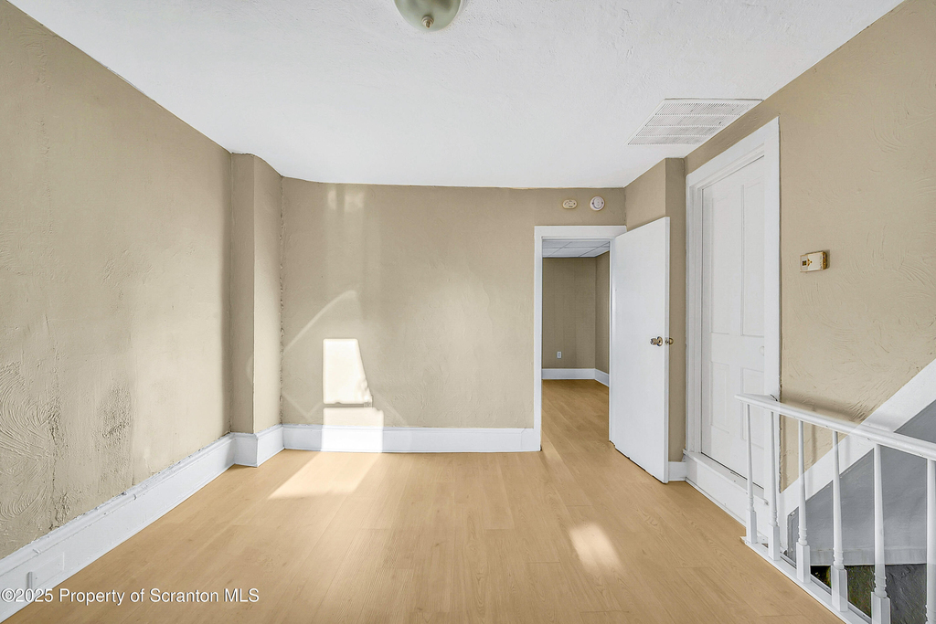 1007 Washburn Street - Photo 10