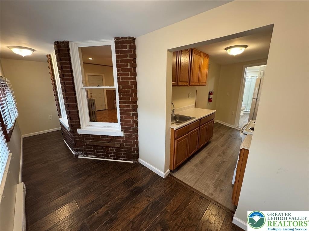 1247 Jackson Street - Photo 9
