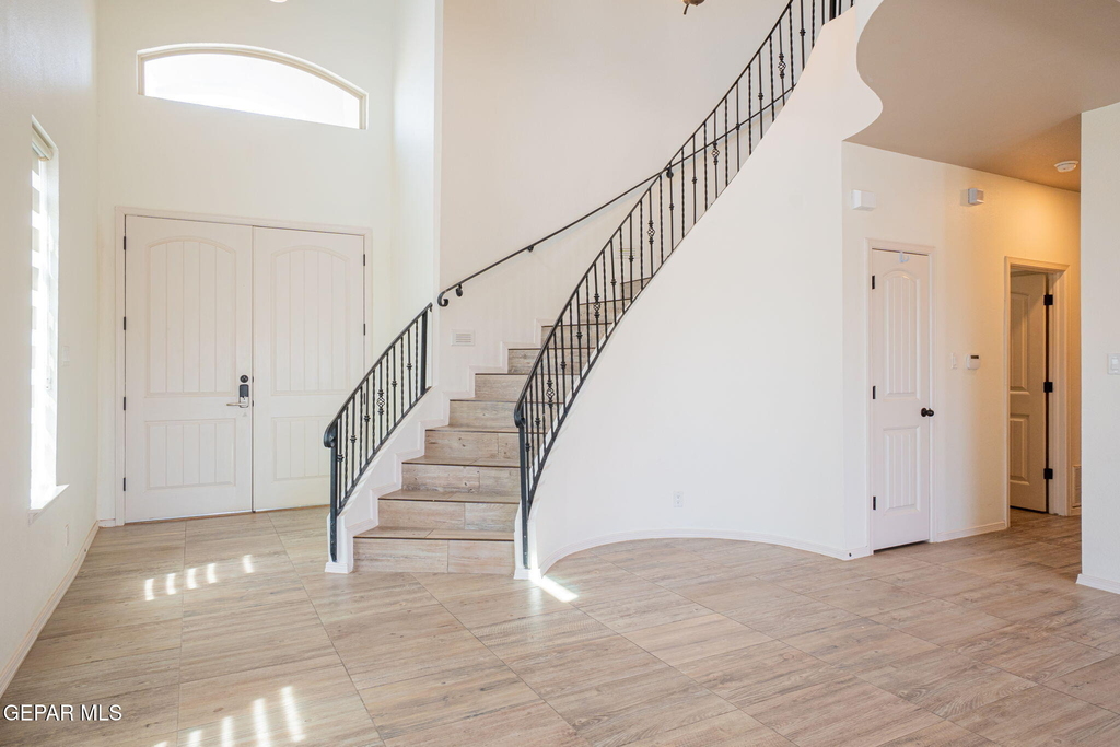 1126 Ismael Robles Street - Photo 3
