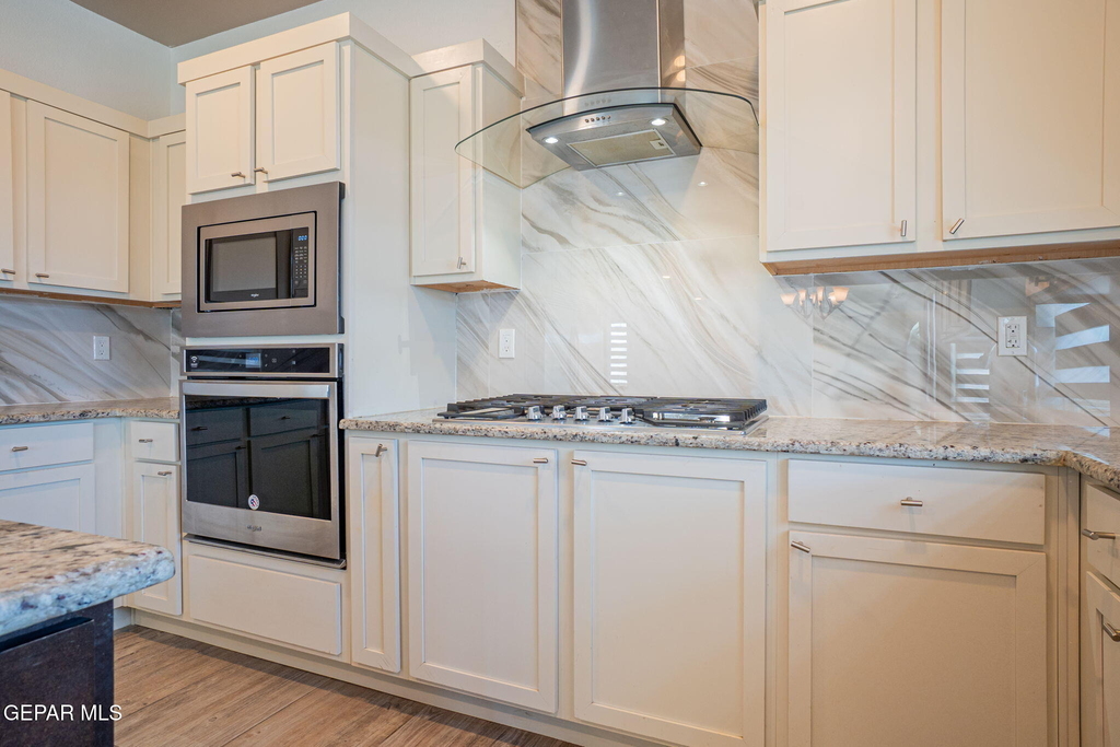 1126 Ismael Robles Street - Photo 6