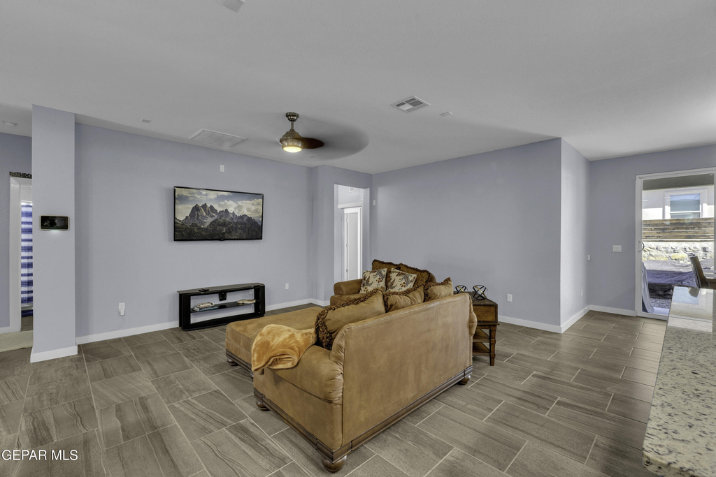 12631 Mark Twain Avenue - Photo 2