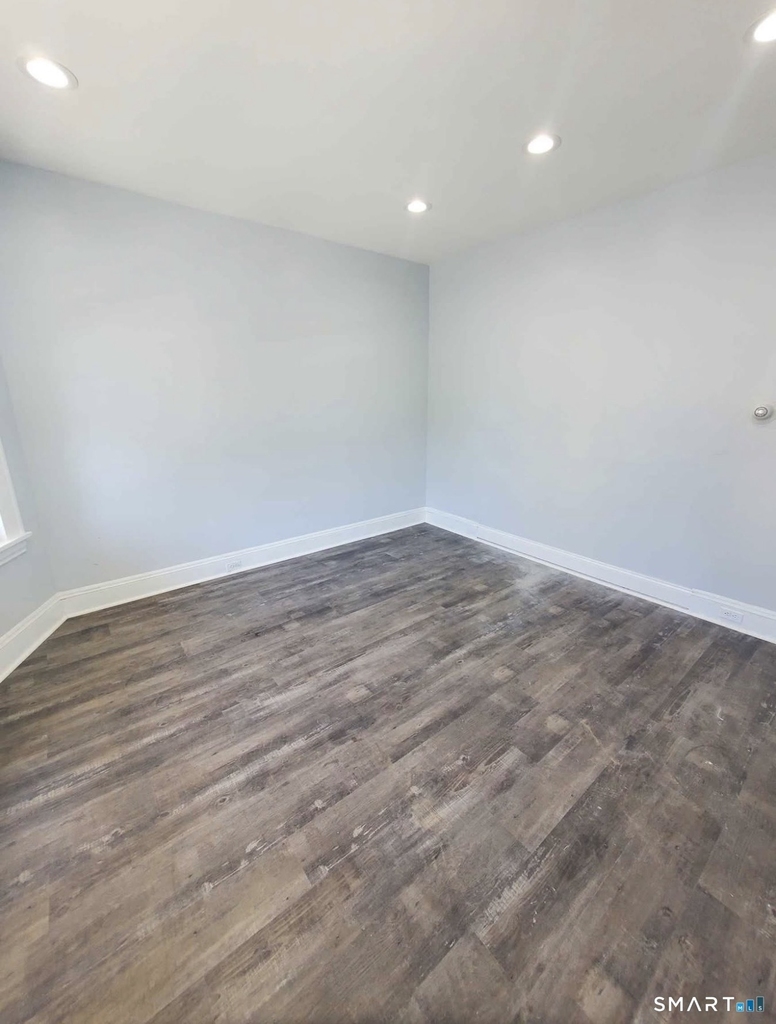 100 Horace Street - Photo 2