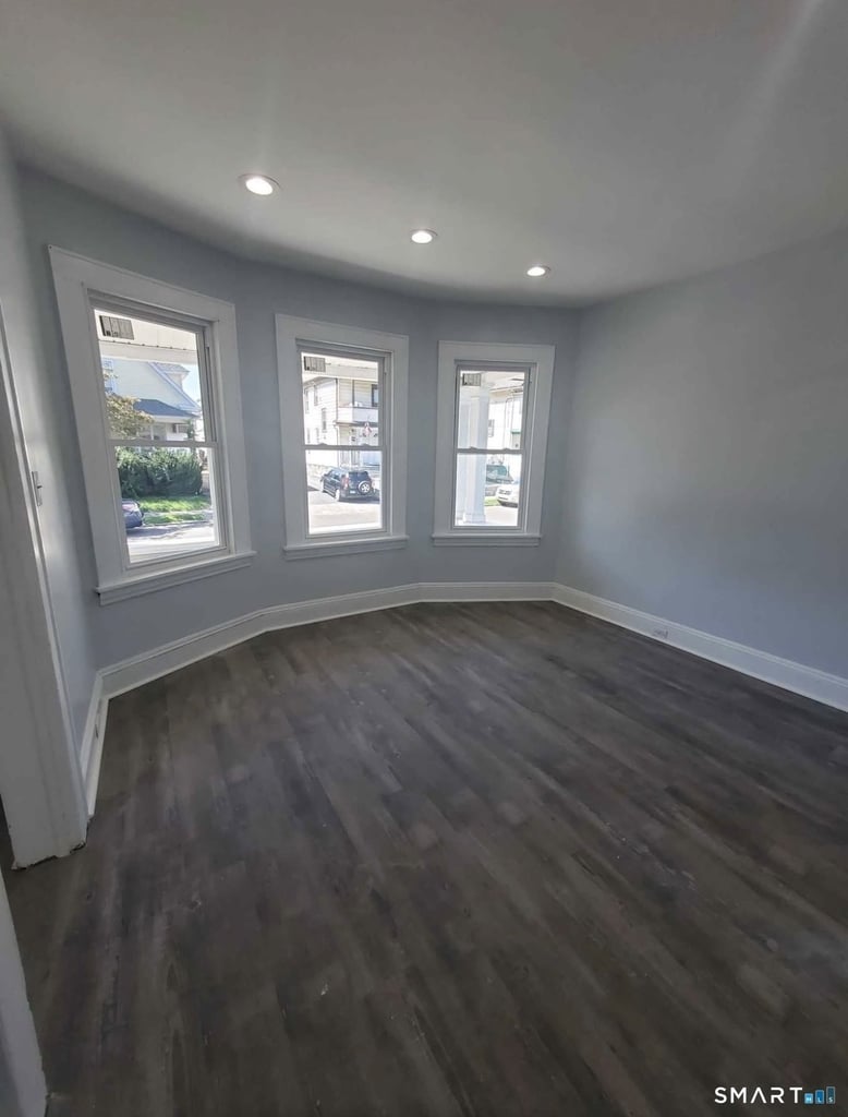 100 Horace Street - Photo 4