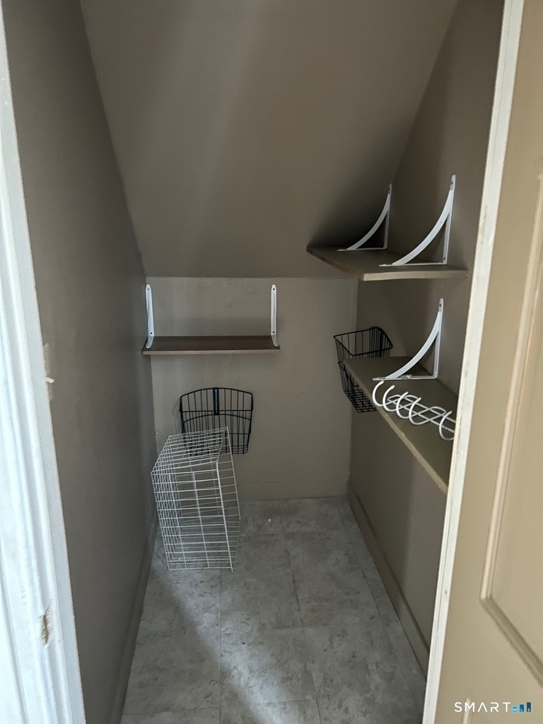 82-84 Glendale Avenue - Photo 8