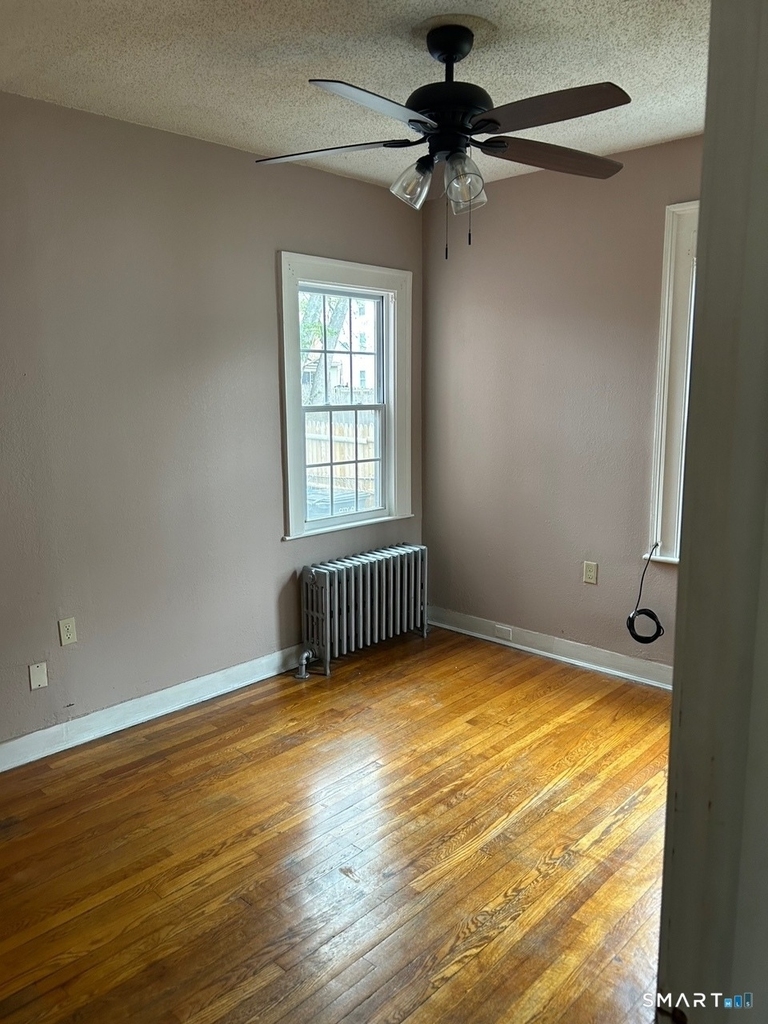 82-84 Glendale Avenue - Photo 3