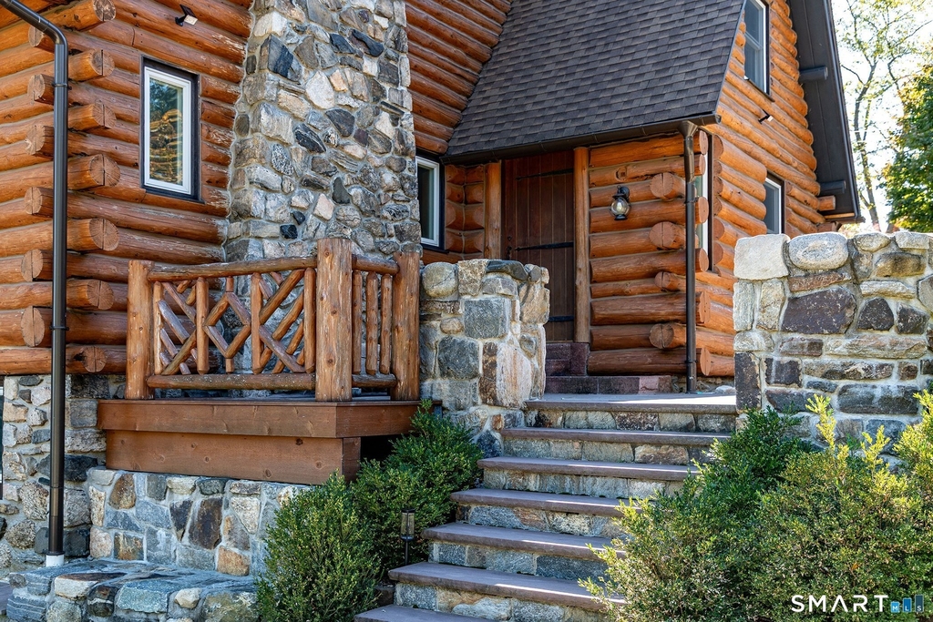 28 Fox Run - Photo 4