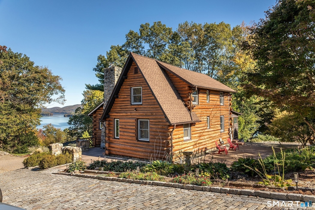 28 Fox Run - Photo 1
