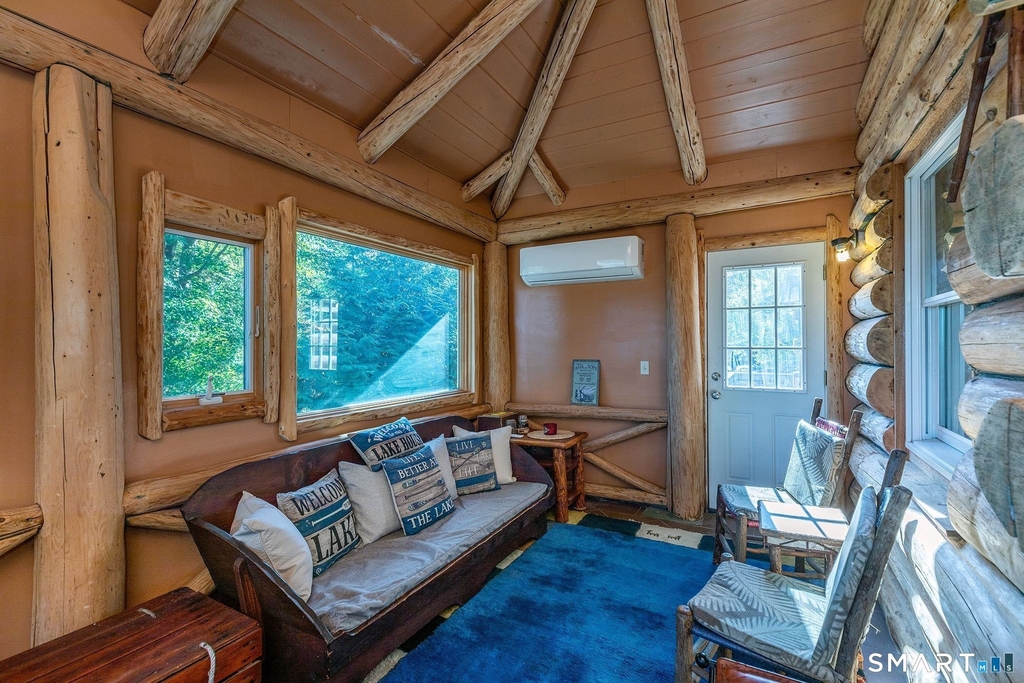 28 Fox Run - Photo 8