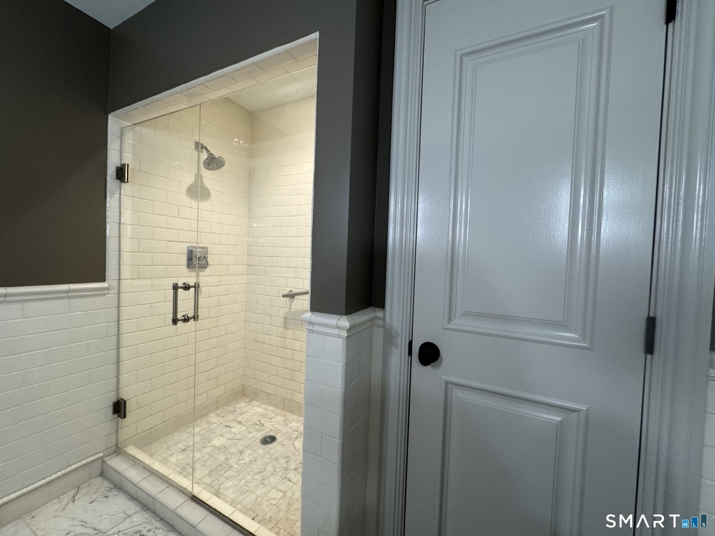 85 Memorial Road - Photo 24