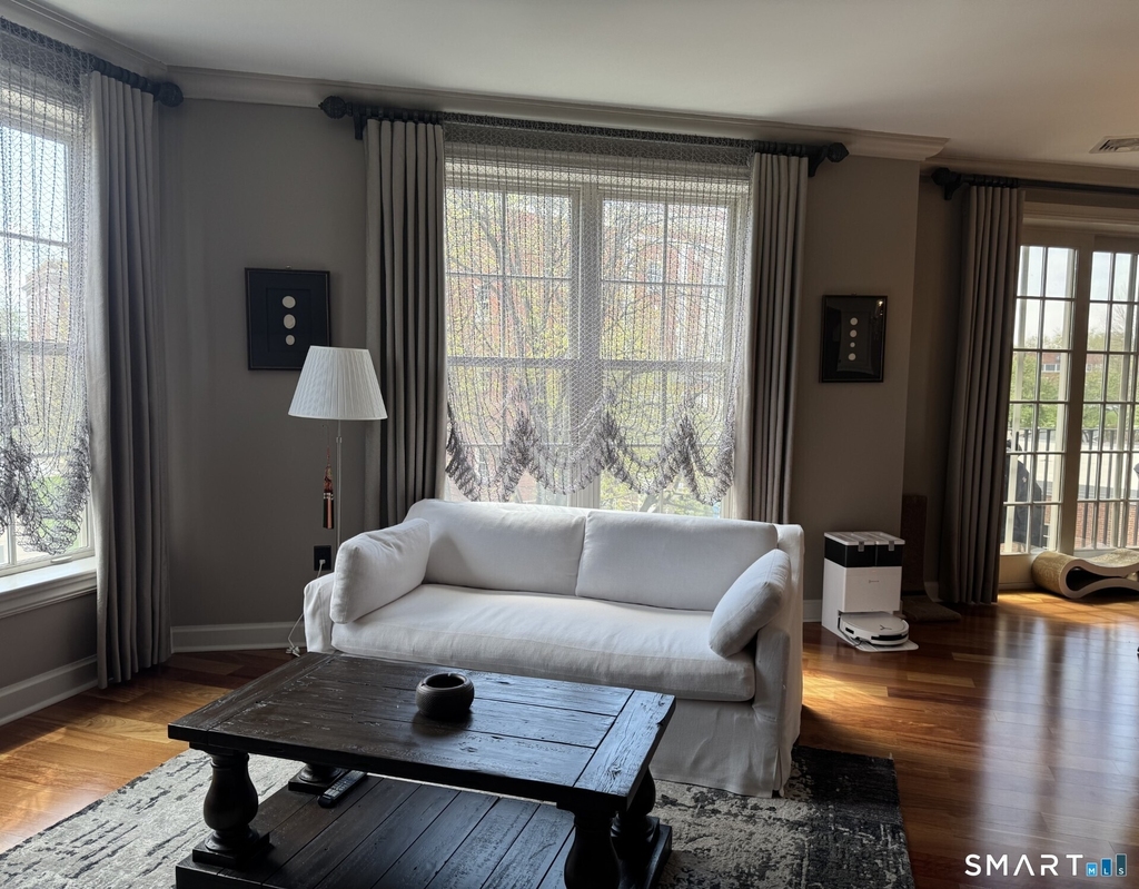 85 Memorial Road - Photo 18