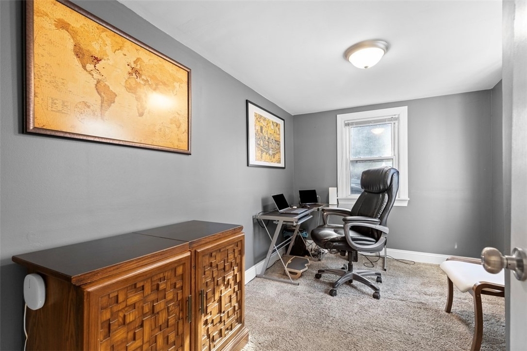 2818 Edwards Way - Photo 5