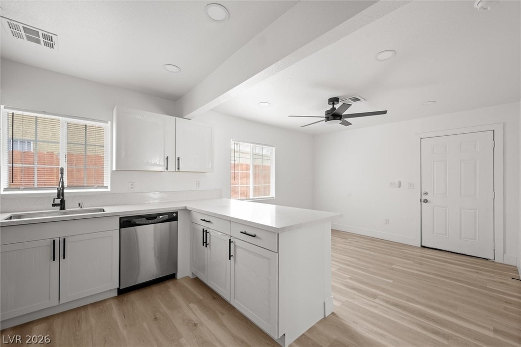 623 N 10th Street - Photo 6