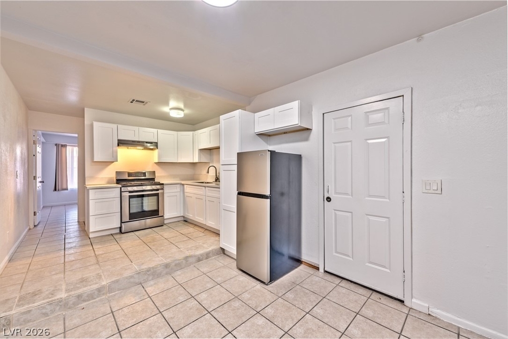 3912 Torsby Place - Photo 2