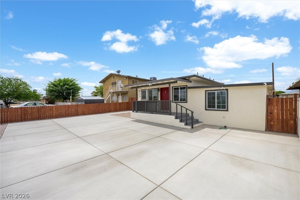 623 N 10th Street - Photo 3