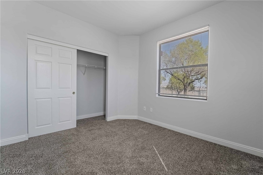 8000 Badura Avenue - Photo 16