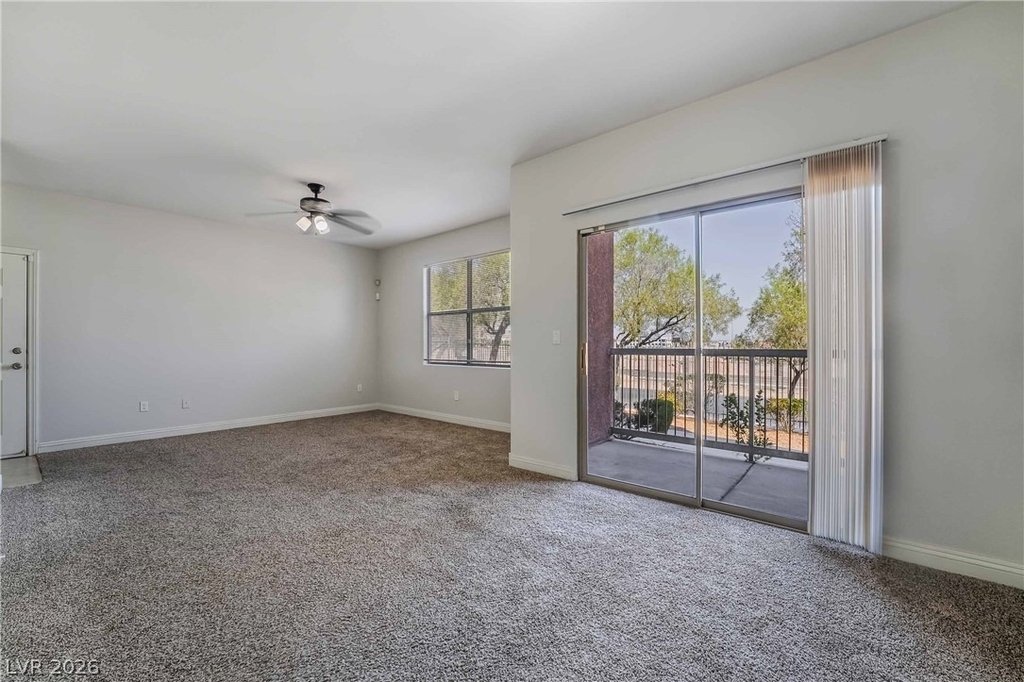 8000 Badura Avenue - Photo 7