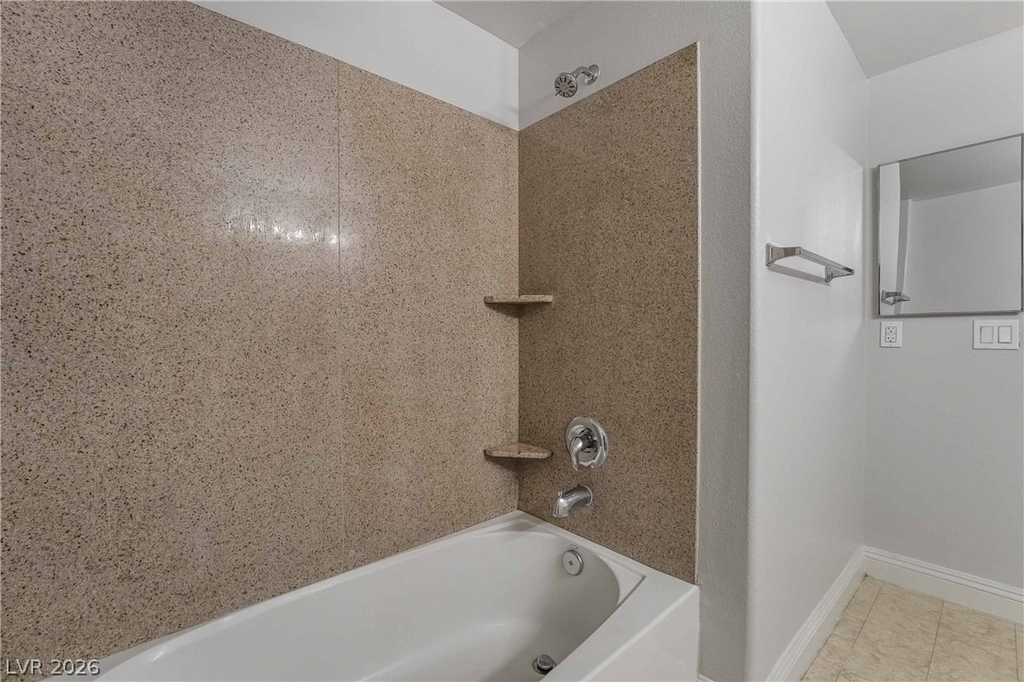 8000 Badura Avenue - Photo 18