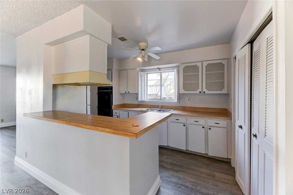4417 Berkley Avenue - Photo 3