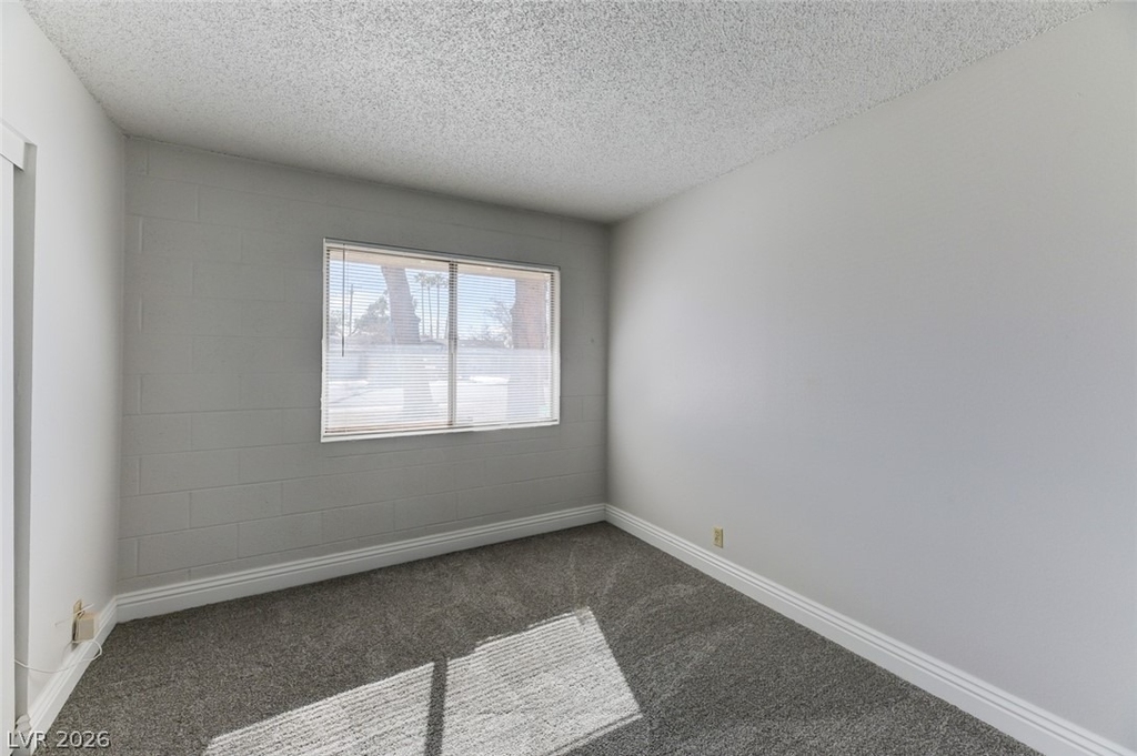 4417 Berkley Avenue - Photo 5