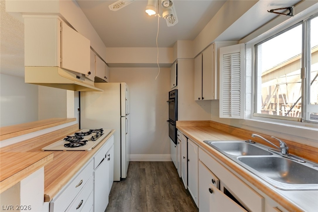 4417 Berkley Avenue - Photo 4