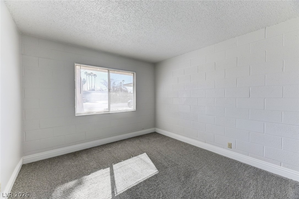 4417 Berkley Avenue - Photo 11