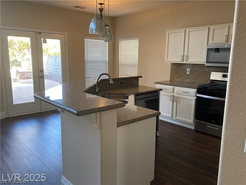 3120 Whispering Canyon Court - Photo 5