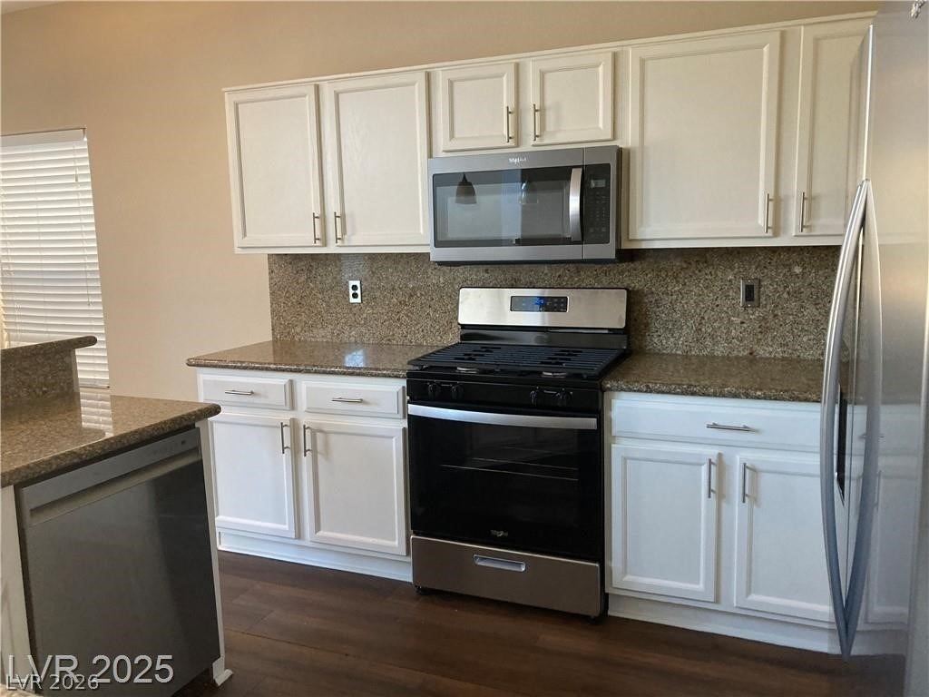 3120 Whispering Canyon Court - Photo 3