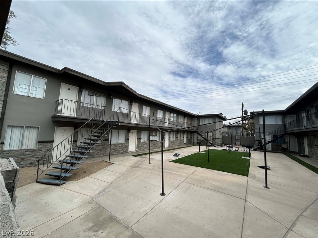 2626 Lynnwood Street - Photo 8